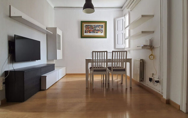 Sagrada Familia Grassot - Industria - Photo 2