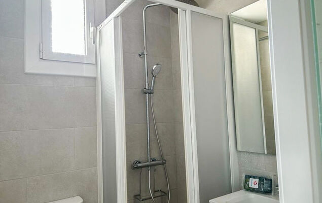 Sagrada Familia Grassot - Industria - Photo 13